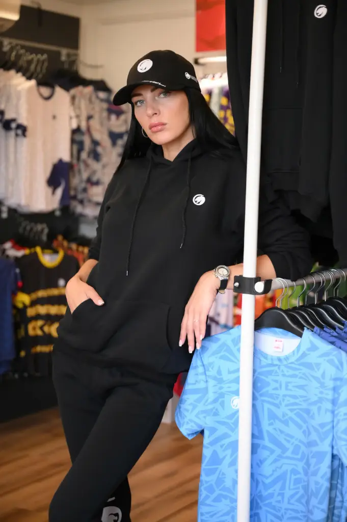 Shadow Mode – Streetwear Edition